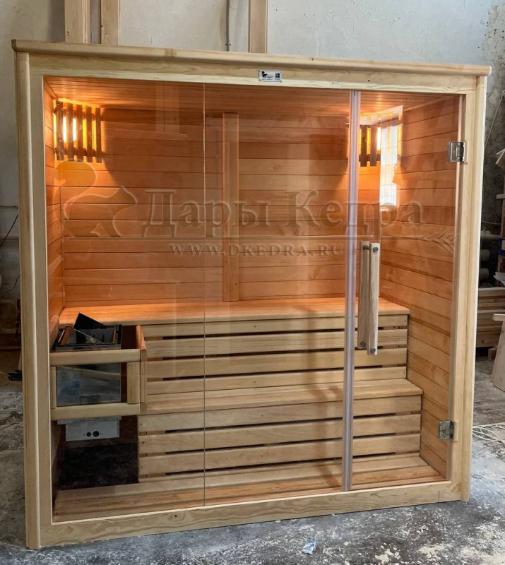 Трехместная прямая финская «Элит» сауна кабина из кедра и липы с электрокаменкой